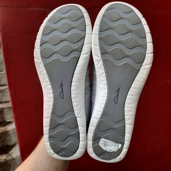 Clarks Adella Holly Comfort Walker Slip On Lightweight Gray Pink 8.5 Trainer - Picture 9 of 10